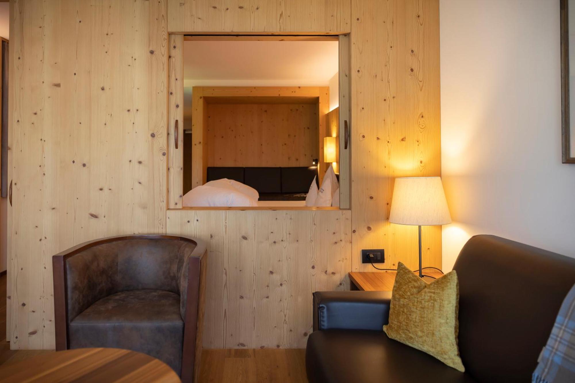 סיוזי Artnatur Dolomites Hotel & Spa חדר תמונה